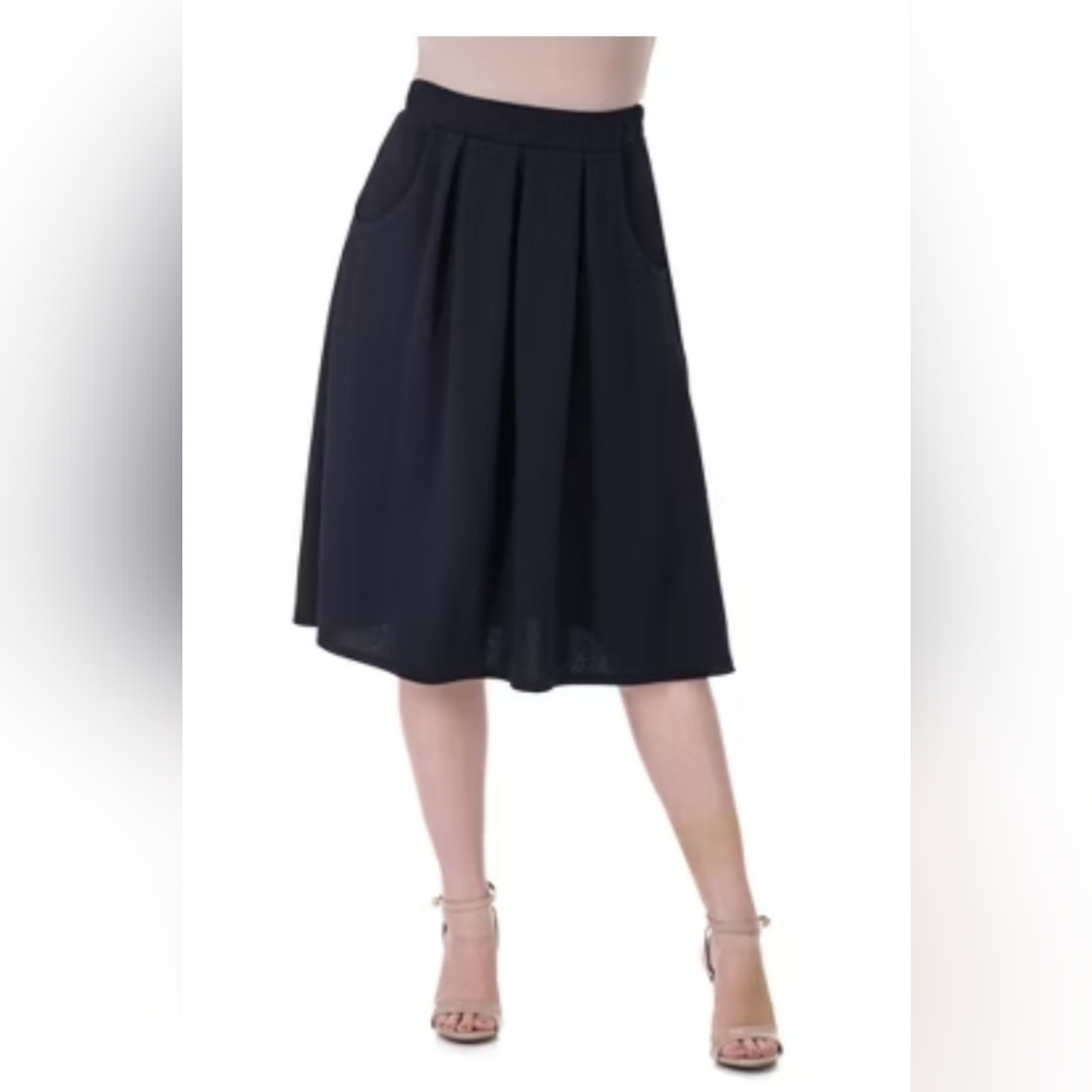 100% Pure Wool Size 10P Sophisticated Black Pencil Skirt Made in USA